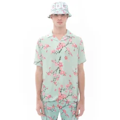 CAMP SHORT SLEEVE WOVEN SHIRT IN CHERRY BLOSSOM