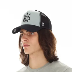 CLEAN LOGO MESH BACK TRUCKER CURVED VISOR IN VINTAGE GREY