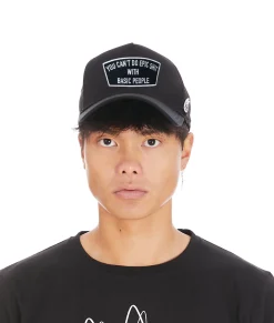 EPIC MESH TRUCKER CURVED VISOR CAP IN BLACK
