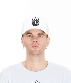MESH BACK TRUCKER CURVED VISOR CAP IN WHITE
