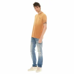 SHIMUCHAN LOGO SHORT SLEEVE CREW NECK T SHIRT IN VINTAGE RUST